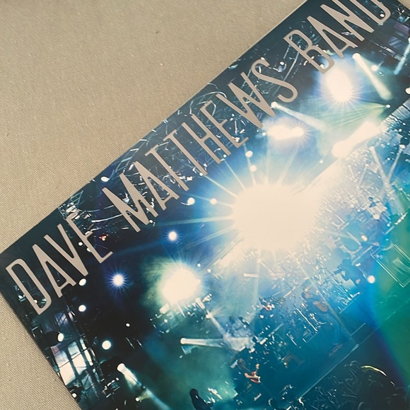 Dave Matthews Band official 2010 Tour Book, excellent condition - Picture 3 of 10